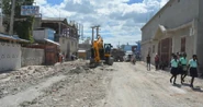 Tn329e.jpg (62 KB) Construction of Route Gonaives / Terre-Neuve (Known as Route 100-K), infamous for becoming more and more impassable, with every torrential rain, isolating Terre-Neuve from the rest of the world.