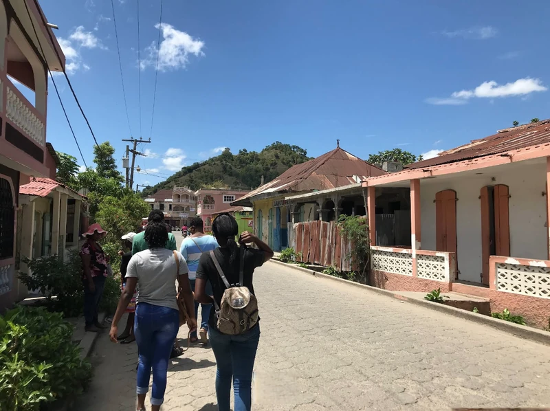 Leaving Grande-Rivière-du-Nord, Haiti
