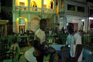 Night time at Miragoâne's public square