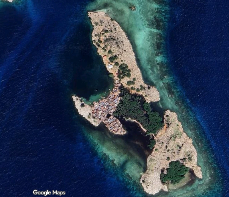 Petite Gonave Island 101025