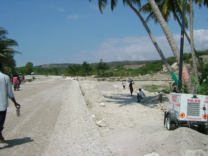 Cotes de fer river bridge