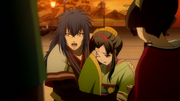Ryuunosuke protecting Kosuzu