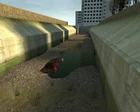 Red Bullsquids in the map "d1_canals_02".
