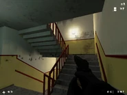 То же. Лестница в апартаментах.