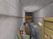 Скриншот раннего дезматча из Half-Life Alpha
