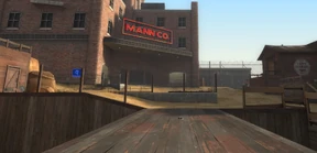 Bigrock Graben.png (1,66 MB) Vor der Basis befindet sich ein überbrückter Graben