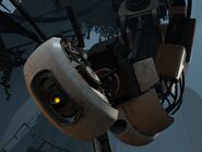 GLaDOS a menudo puede dar forma a su ojo con diferentes emociones en Portal 2