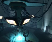 Parte más baja del generador, con el cuerpo de núcleo central y cuatro pantallas de los monitores