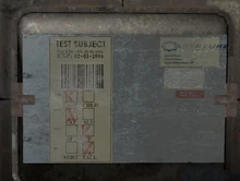 El panel en la parte posterior de un cuarto del Centro de Relajación que etiqueta al sujeto de la prueba.