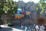 Exterior1.jpg (125 KB) Image from www.family-vacation-getaways-at-los-angeles-theme-parks.com