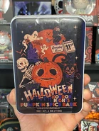 CE3D1A15-1C9A-4D12-B4E5-1E0196E3F512.jpeg (2.03 MB) Halloween Horror Nights 2022 Every Day Is Halloween Pumpkin Bark Image from HorrorUnearthed