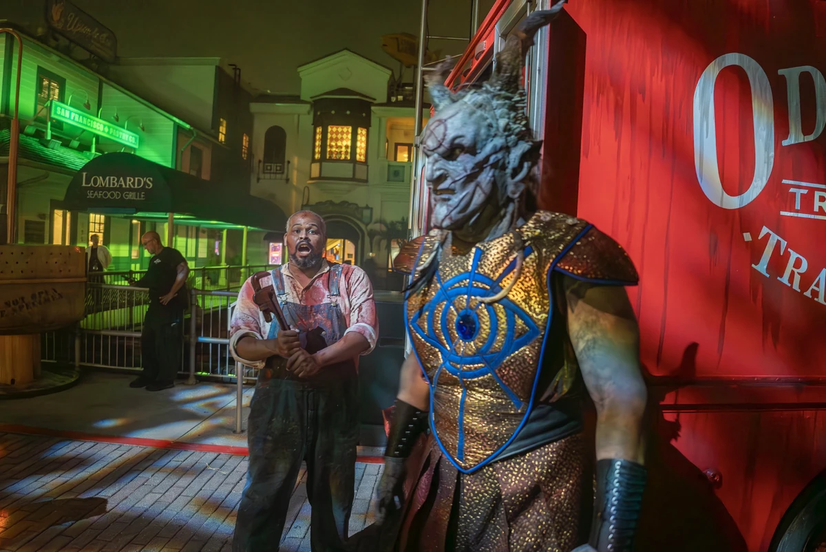 Warehouse Workers Halloween Horror Nights Wiki Fandom