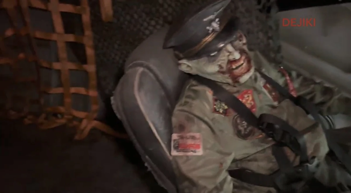 Cargo Plane Pilot Zombie Halloween Horror Nights Wiki Fandom