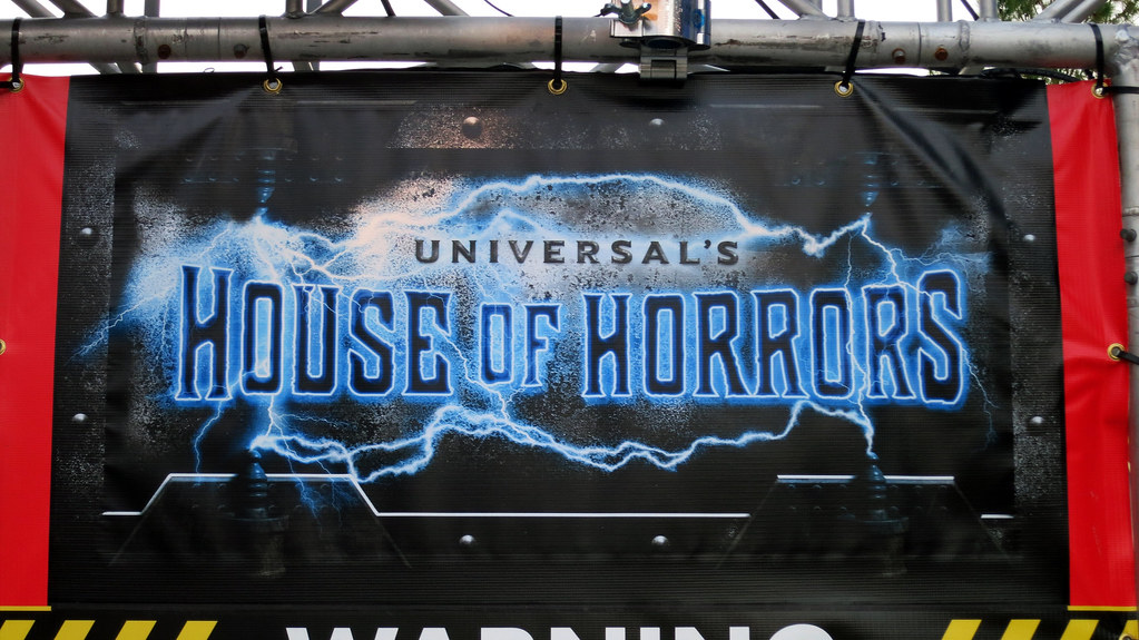 halloweenhorrornights.fandom.com