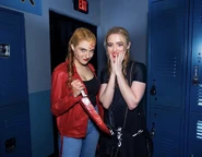 Actress Kathryn Newton visiting the maze Image from HorrorsNights on Instagram