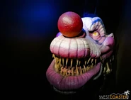 USHHHN-22 0913-H6-KillerKlowns-0024.jpg (72 KB) From Westcoaster.com