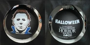 4CB00141-C9C4-4E28-BFDA-9F3806F83991.jpeg (686 KB) Limited Edition Halloween Michael Myers Ornament Image from HorrorUnearthed