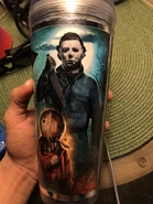 HHN 28 Souvenir Cup [From HorrorUnearthed] [Side]