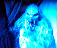 Yeti 7.png (785 KB) Yeti featured in the Yeti Terror of the Yukon haunted house during Halloween Horror Nights 29 Image from ThemeParkHD on Youtube.