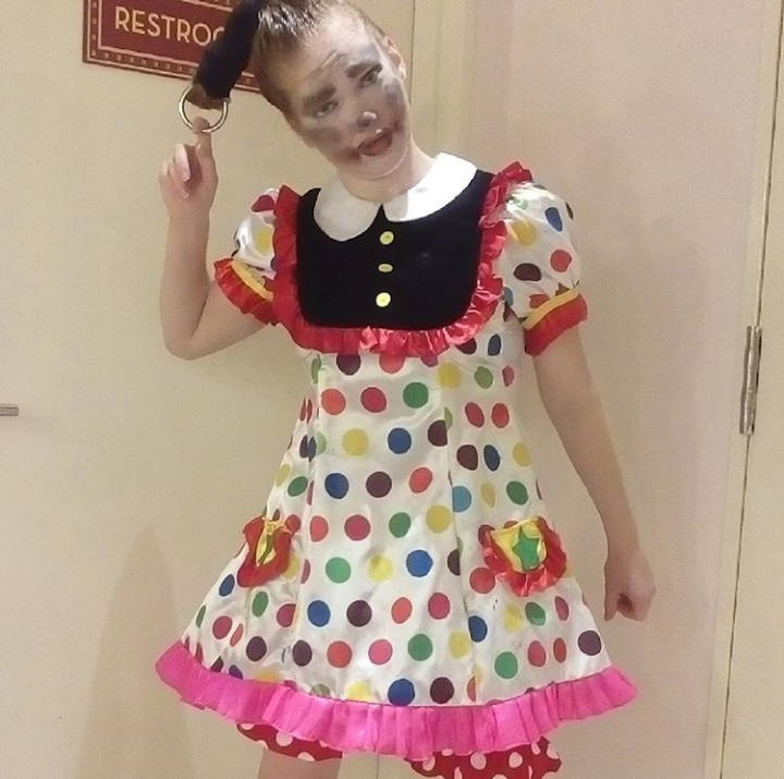 Halle the Hair Hanging Clown Girl | Halloween Horror Nights