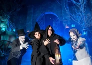 Gloria Esfan & Husband with some of the scareactors