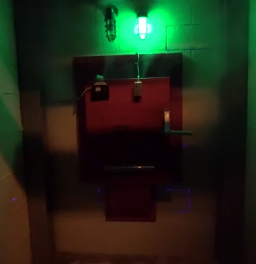 Containment Unit Halloween Horror Nights Wiki Fandom