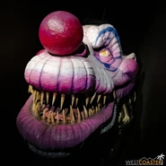 USHHHN-22 0913-H6-KillerKlowns-0023.jpg (60 KB) From Westcoaster.com