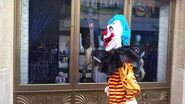 KILLER KLOWNS CAST CHANGE HHN 29