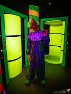 USHHHN-22 0913-H6-KillerKlowns-0000a.jpg (208 KB) From Westcoaster.com