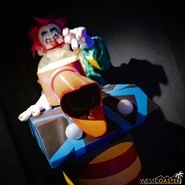 USHHHN-22 0913-H6-KillerKlowns-0022.jpg (62 KB) From Westcoaster.com