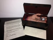 HHN 12 Media Gift 1.jpg (23 KB) Media gifts that were given for the press, image from WorthPoint