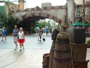 Photo from the now defunct universal-excitement.com.