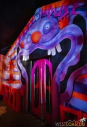 USHHHN-22 0913-H6-KillerKlowns-0020.jpg (90 KB) From Westcoaster.com