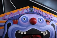 Klowns-Crazy-House-620x413.jpg (45 KB)