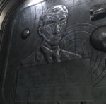 The plaque devoted to Wallace Fujikawa.