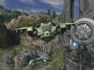 Pelican armado, se ven los pilones para los misiles