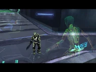 Cortana apresurando al Jefe para que detenga al Capitán Keyes