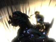 Spartan asesinando a un Sangheili