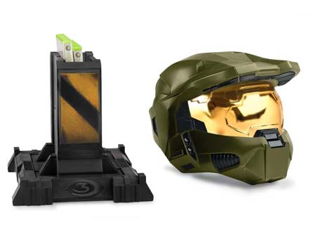 Halo 3 Legendary Edition Master Chief Helmet and Stand And Two