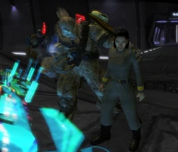 Тартарус пытается заставить Миранду Киз активировать Ореол.