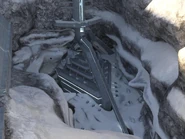 H3-AlphaHalo-ControlRoom-Aerial.jpg (203 КБ) Пирамидальная башня, скрывающая в себе Центр управления Установки 04B.