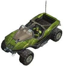 Спартанец за рулем "Вепря" в Halo Wars.