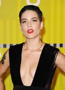 Halsey-2015-mtv-video-music-awards-at-microsoft-theater-in-los-angeles 21