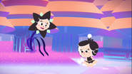 Hanazuki discusses her problems with the Mirror Plant.