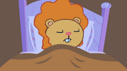 Finally, Disco Bear in his bed in Ipso Fatso. Without the musical effects.
