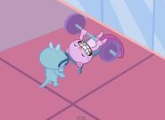 Sniffles helps Toothy exercise.