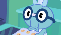 Sniffles is baking cookies in this dream.