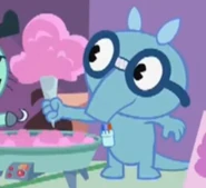 Sniffles Cotton Candy.jpg (18 KB) Sniffles as a cotton candy vendor.