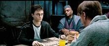 場面 Harry Order meeting