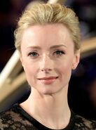 Fiona Glascott.jpg (103 KB) Haare blond